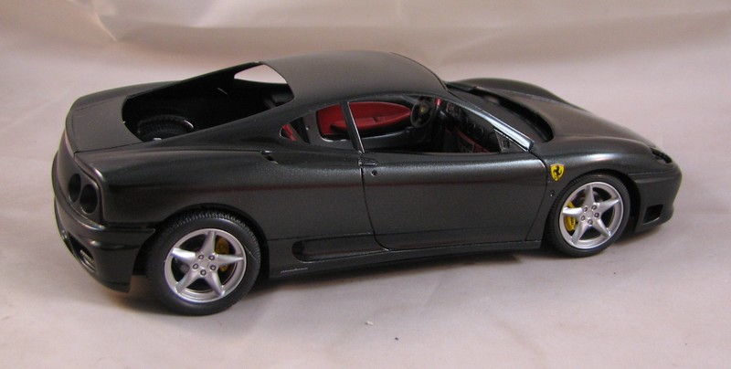 [revell 1/24°] Ferrari 360 Modena - Page 2 Img_0031