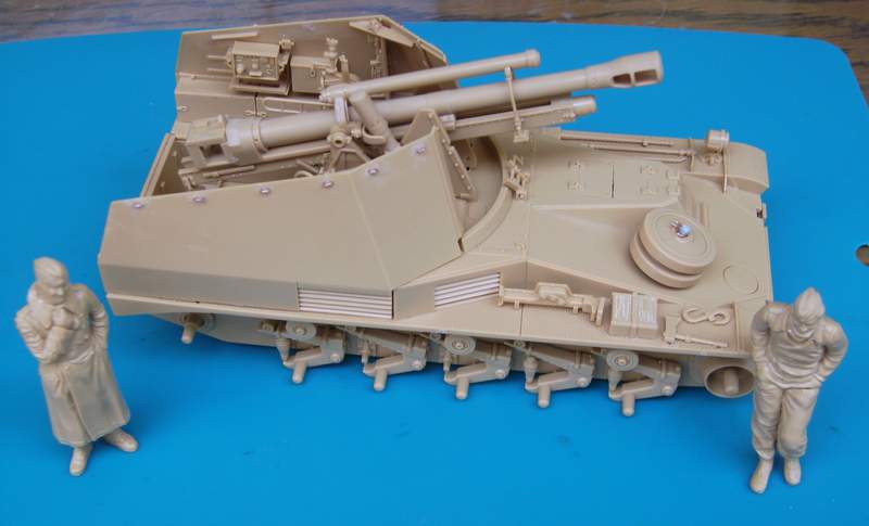 Sd.Kfz.124 oder einfach "Wespe" 1/35 Tamiya We01310