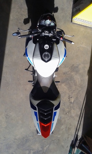 B King GSXR Edition .... enfin presque 11139010