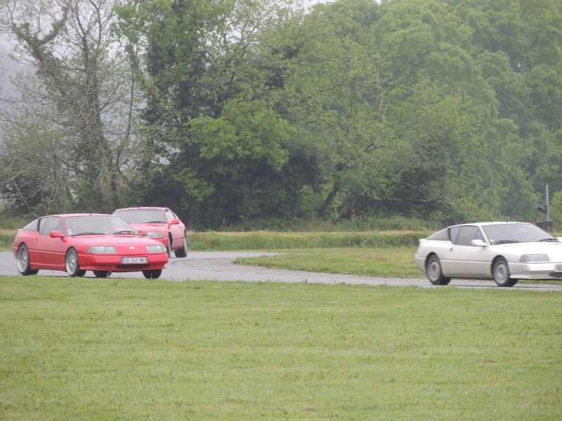 Circuit de Lohéac avec l'Alpine Bretagne Club le 1er mai 2015 - Page 2 Dscn5119