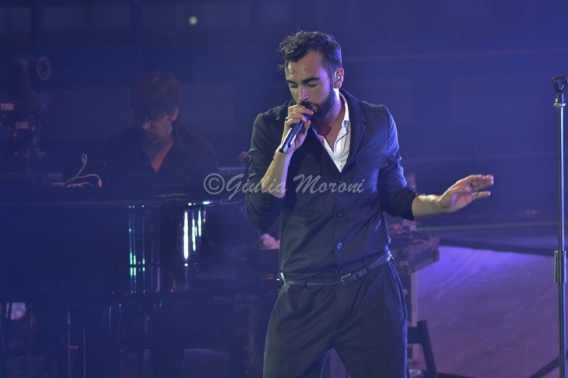 [FOTO] MengoniLive2015 - MANTOVA 5/5/2015 11245410