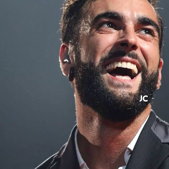 Cazzeggio...(tutto quello che volete dire su Marco Mengoni e non riuscite a tacere) - Pagina 23 11258410