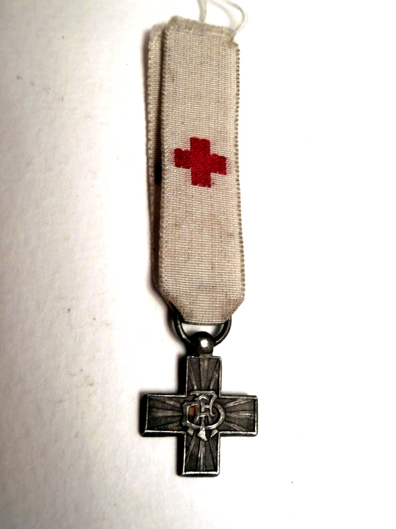 Médaille Croix rouge - pour le moment introuvable P5103810