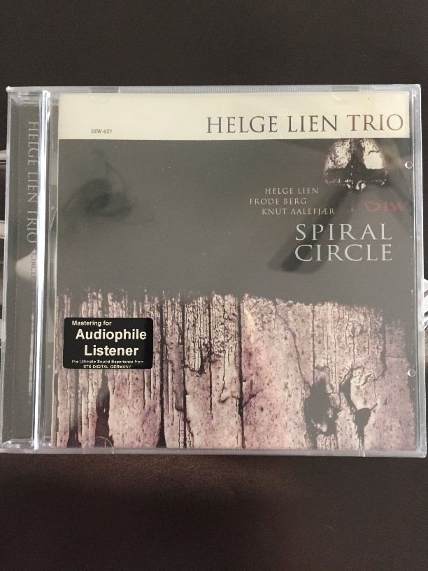 Helge Lien TRio- Spiral Circle Img_3519