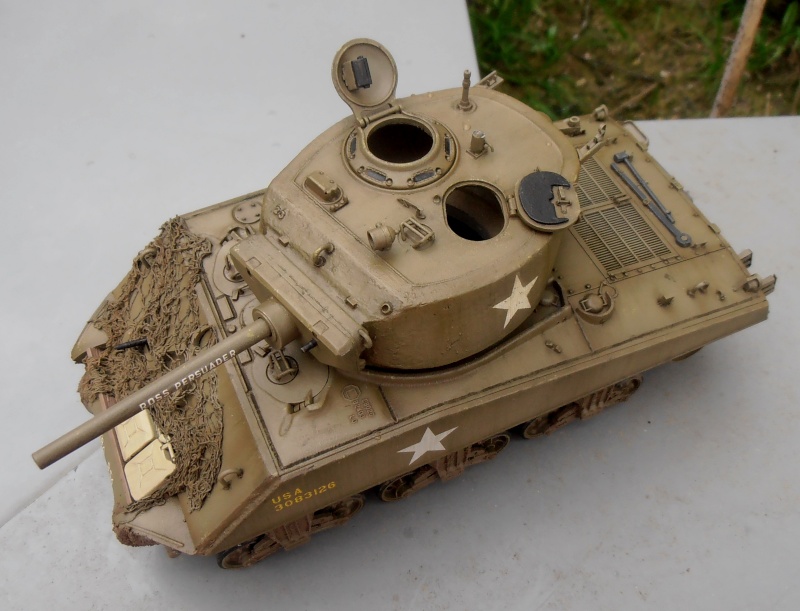 Sherman M4A3E2 " jumbo " ( Tamiya et set de détaillage au 1/35ème ) Terminé!!!! - Page 5 P4160713