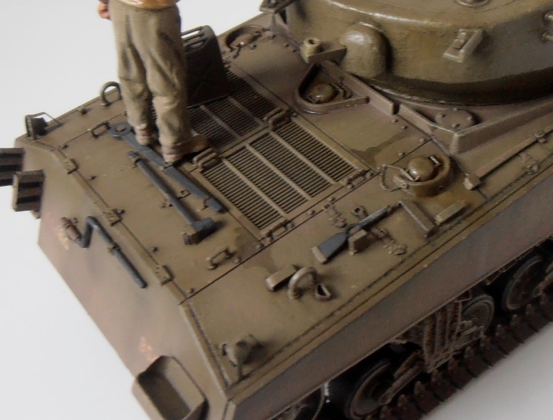 Sherman M4A3E2 " jumbo " ( Tamiya et set de détaillage au 1/35ème ) Terminé!!!! - Page 6 P4190713
