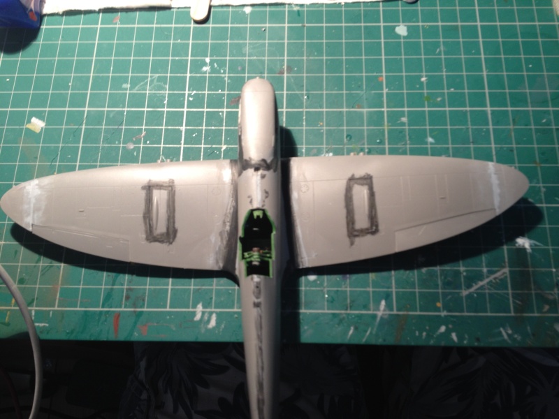 (Projet AA) Spitfire IX [ICM] 1:48e - Page 4 Img_4016