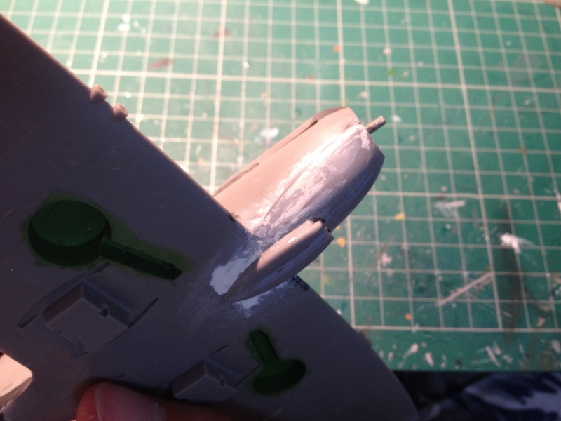 (Projet AA) Spitfire IX [ICM] 1:48e - Page 4 Img_4018