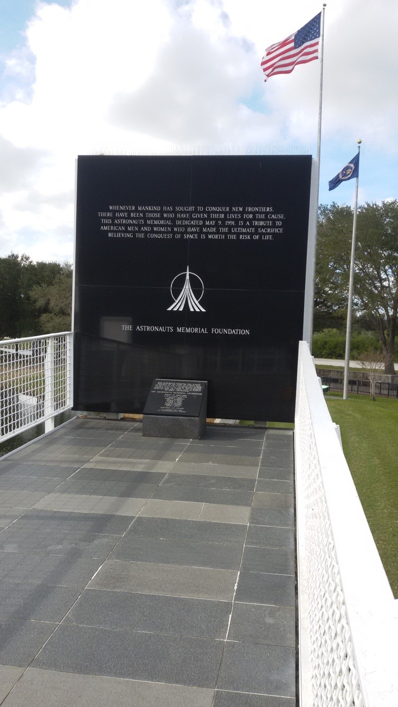 Journée du Souvenir de la NASA - (Day of Remembrance) 20150113