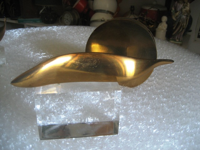 objets en bronze doré signés mg  Monique Gerber l'Art du Bronze Chapea50