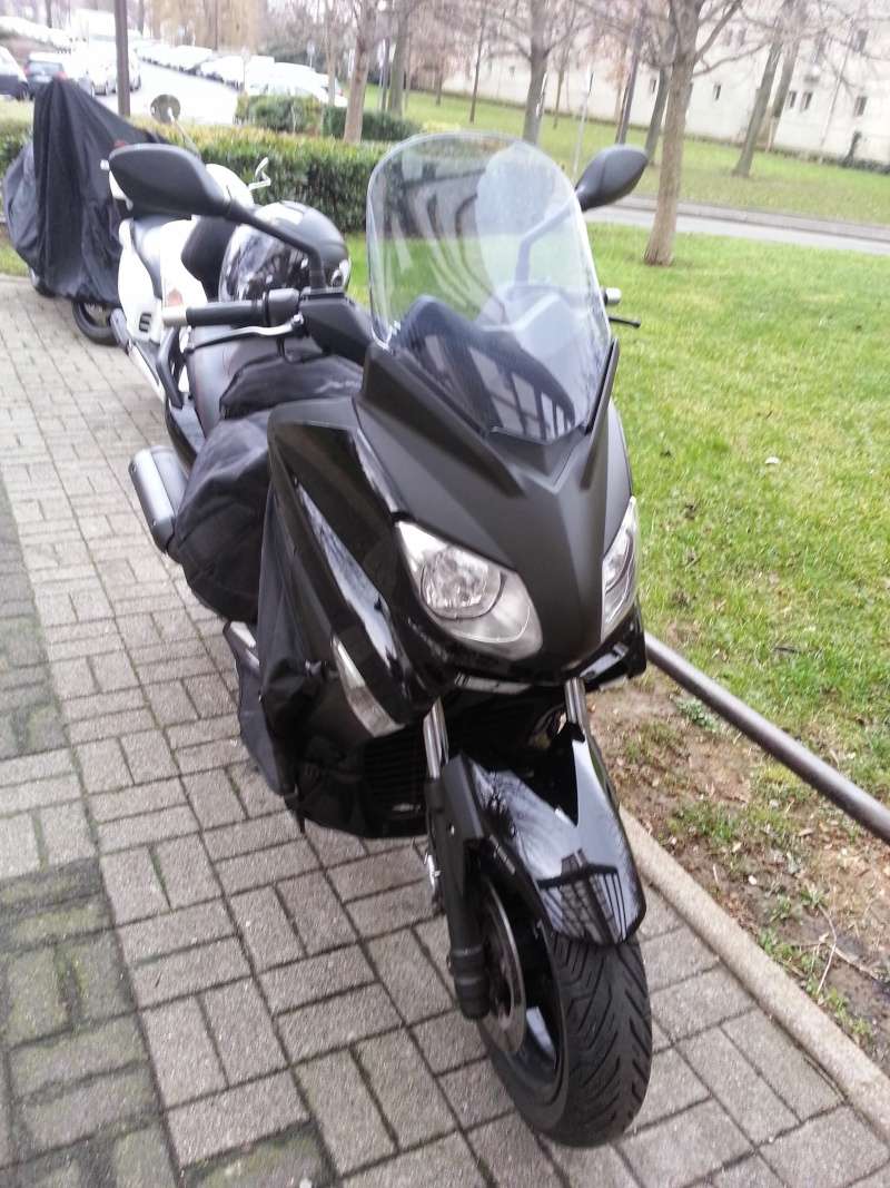 Mon Xmax Noir ABS de 2013 20150210