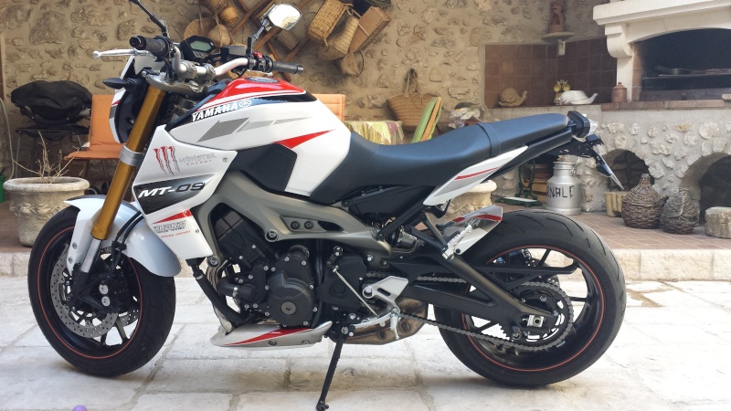 guidon - Photos de toutes les Yamaha MT-09 du forum ! :) Y_gabb10