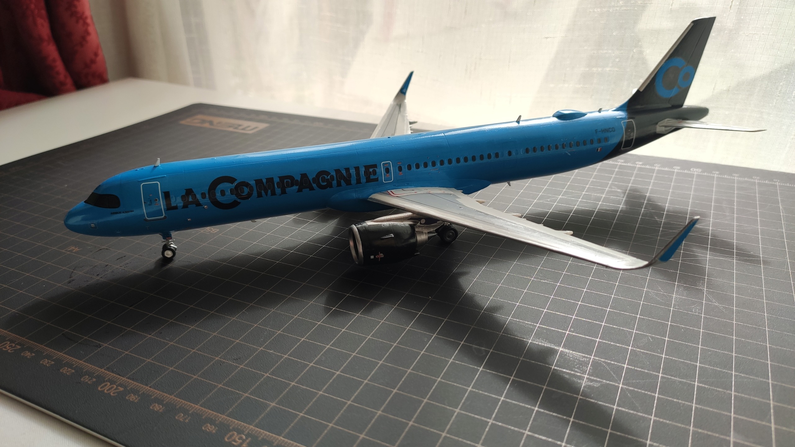 [Revell] A321 Neo La Compagnie 1/144 Img_2038
