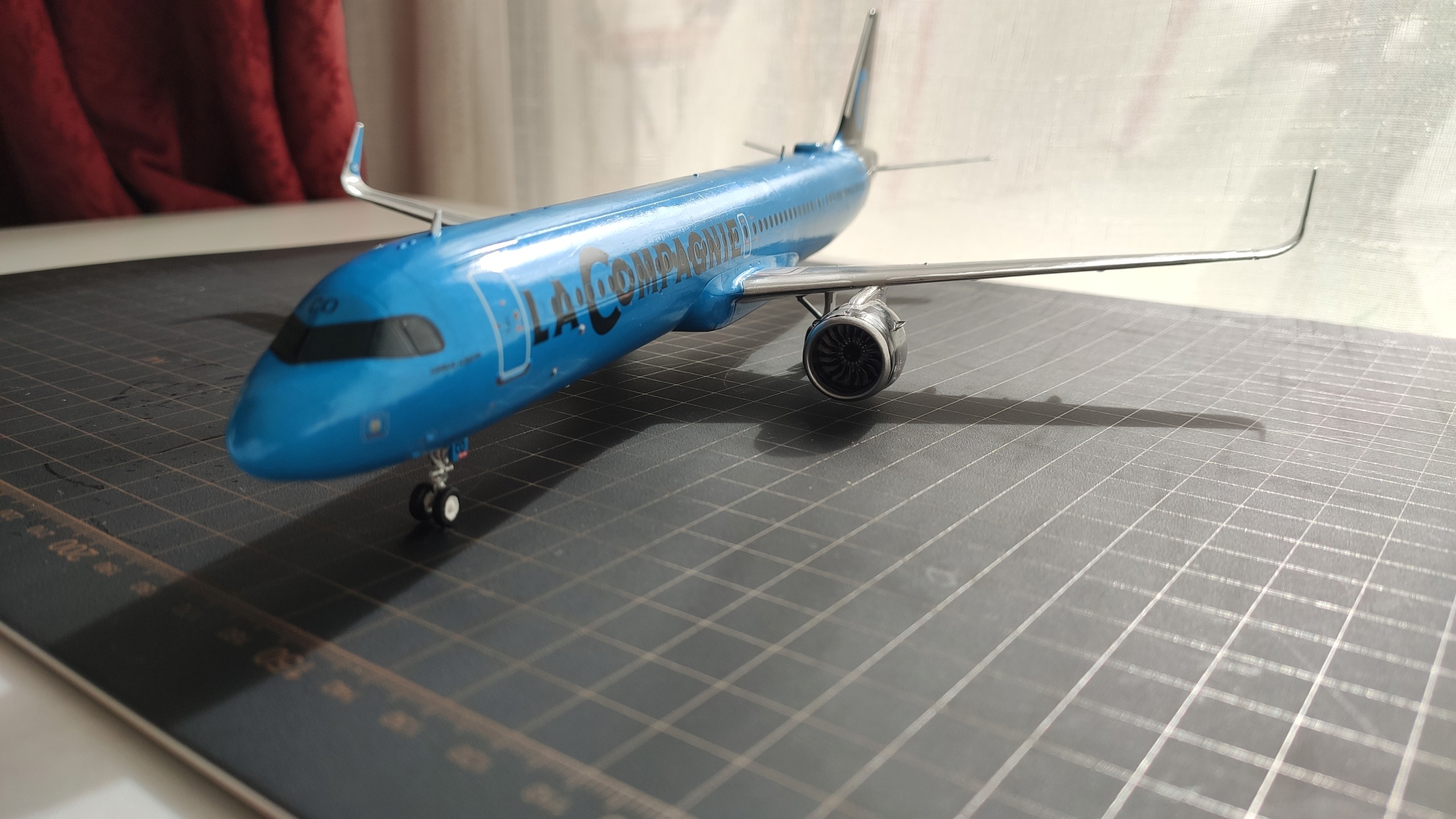 [Revell] A321 Neo La Compagnie 1/144 Img_2039