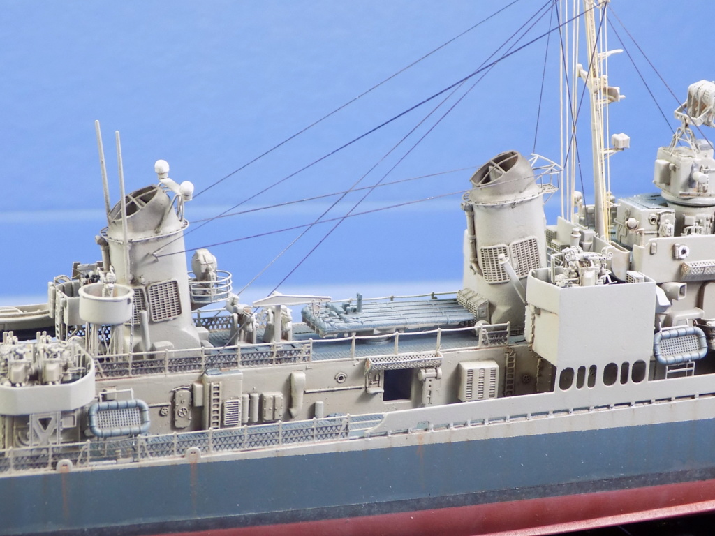 USS Gearing DD-710 1945 Dragon 1/350ème Dscn1659