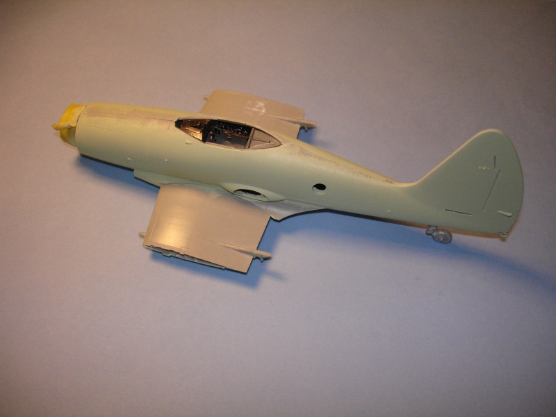 Wyvern S.4  au 1/72 de trumpeter.    Dsc01029