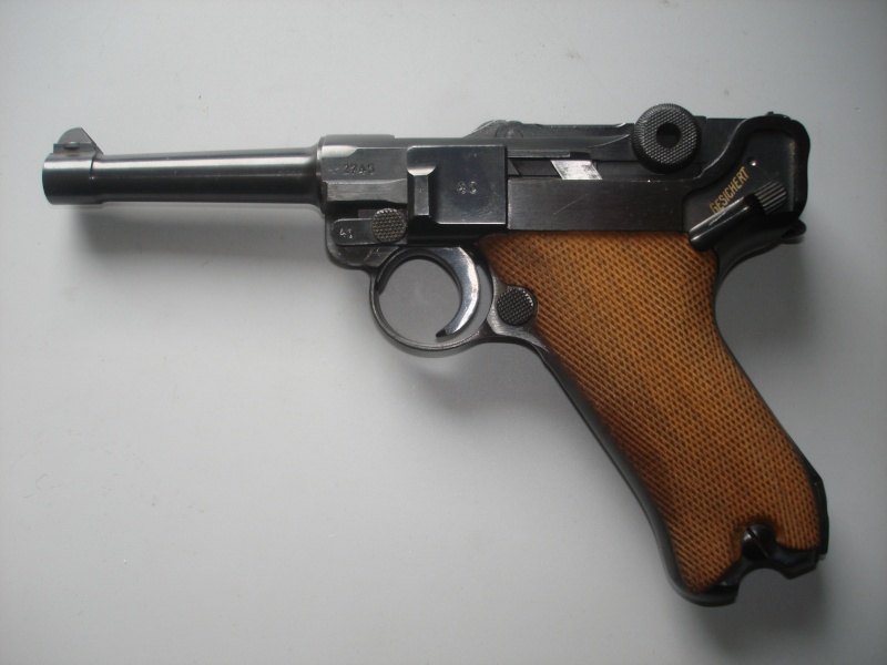 Un rare P 08 daté 42 "français" Dsc04911