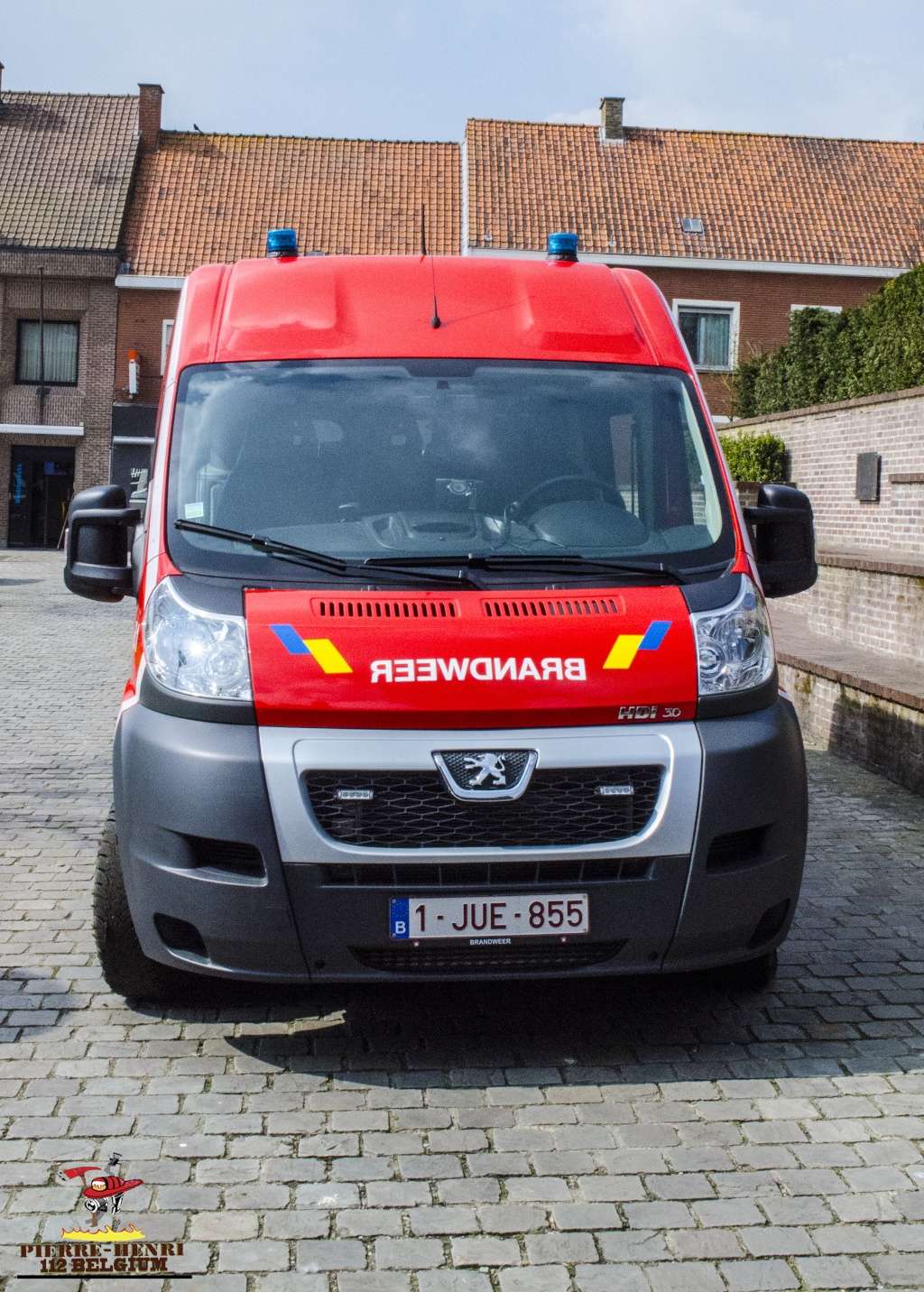 Nieuwe materiaalwagen brandweer Staden voorpost Westrozebeke (zone Midwest) G_2510