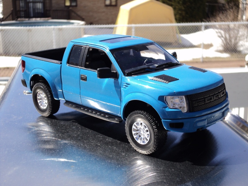 raptor Ford F-150 de Revell (snap kit) Dsc04025