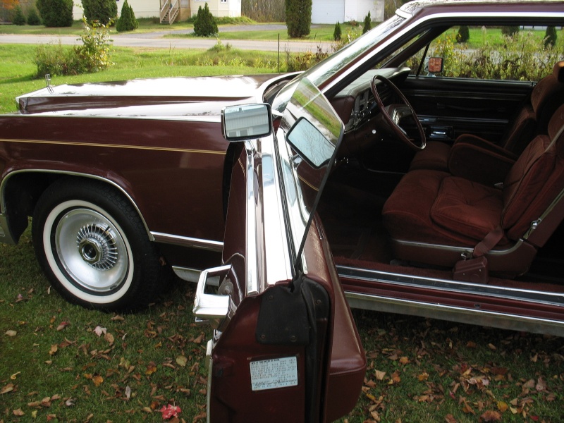 Lincoln Town Car 1978.. B1810