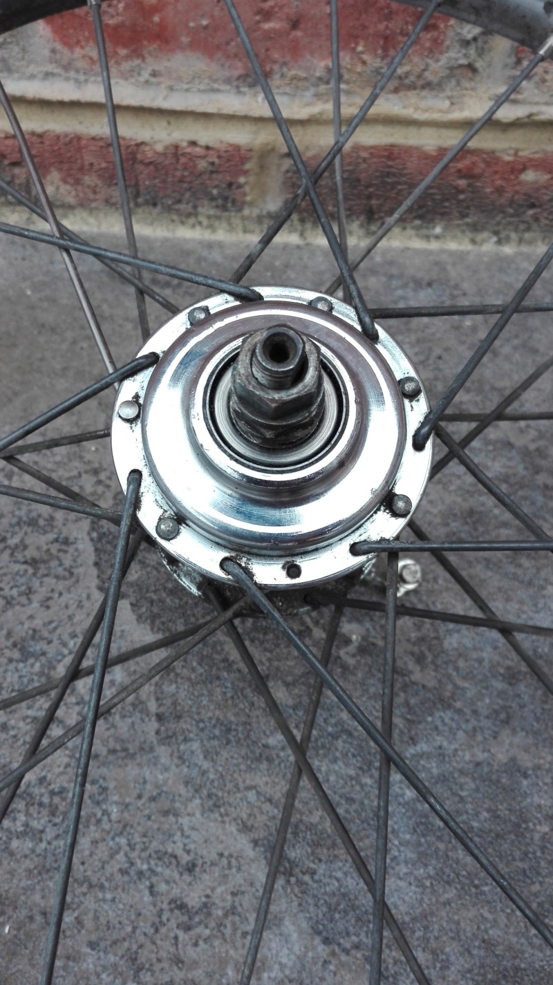 [A vendre] Roue arrière moyeu Sturmey 3 vitesses Img_2012