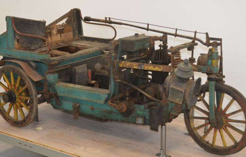 Découverte de la plus vieille voiture au monde Aasbv410