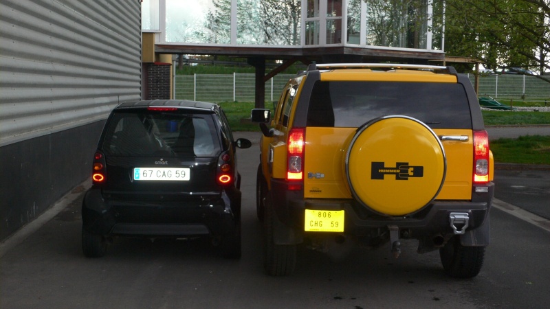 Hummer H2, gros ou!!! comparaison... P1020811