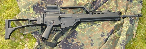 Une enquête met en cause la précision du fusil d’assaut HK G-36 . G36-2010