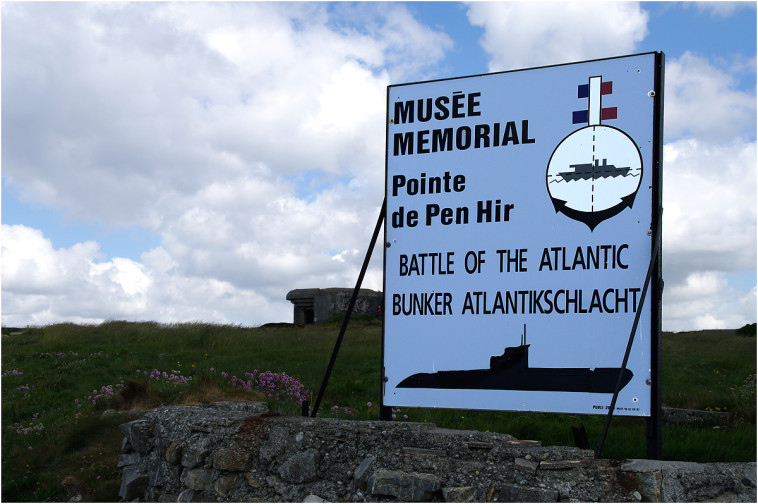 La pointe de Penhir - mémorial de la bataille de l'atlantique . Pointe10