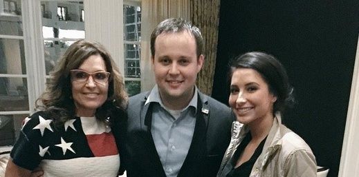 Duggar Family Child Molester Stumps for GOP Candidates Screen14