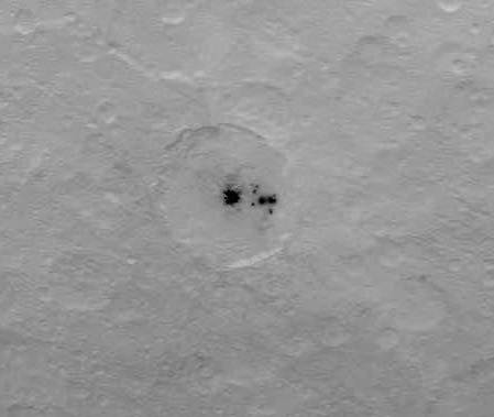 Latest close-up image of bright spots on Ceres Pia19511