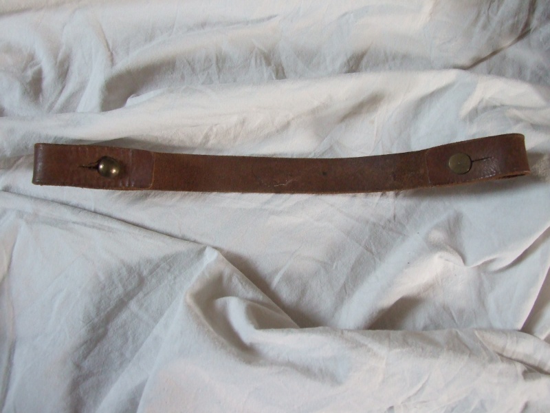 Sangle de cuir : bélière porte sabre modèle 16 Insign12