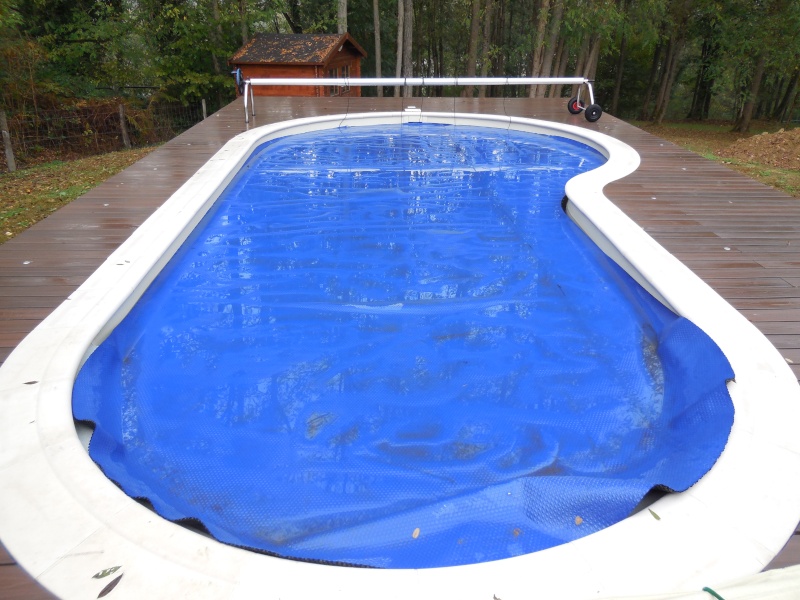 Vente bâche à bulles opaque bleue et noire pour piscine Wat Emma 2 : 150 € Dscn0610