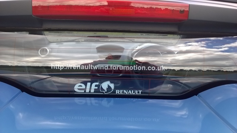 Advertising the Renault Wind Forum Rear_w10