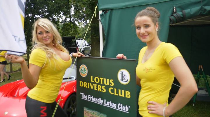 Lotus driver girls Lotus_10