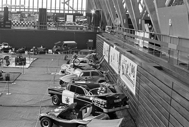 Vintage Car Show pics (50s, 60s and 70s) - Page 9 11022511