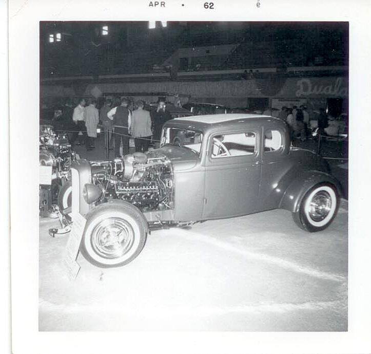 Vintage Car Show pics (50s, 60s and 70s) - Page 9 11222410
