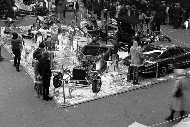 Vintage Car Show pics (50s, 60s and 70s) - Page 9 11270611