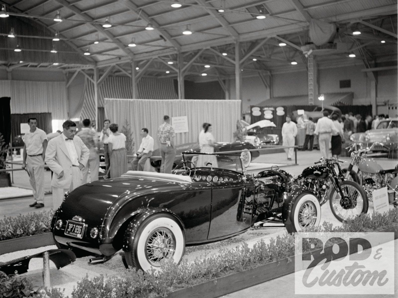 Vintage Car Show pics (50s, 60s and 70s) - Page 8 1932-f10