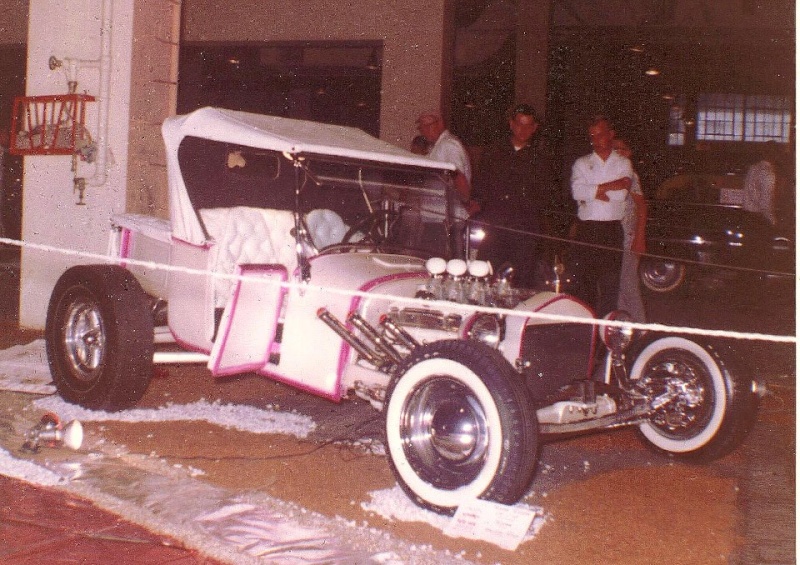 Vintage Car Show pics (50s, 60s and 70s) - Page 8 41993710