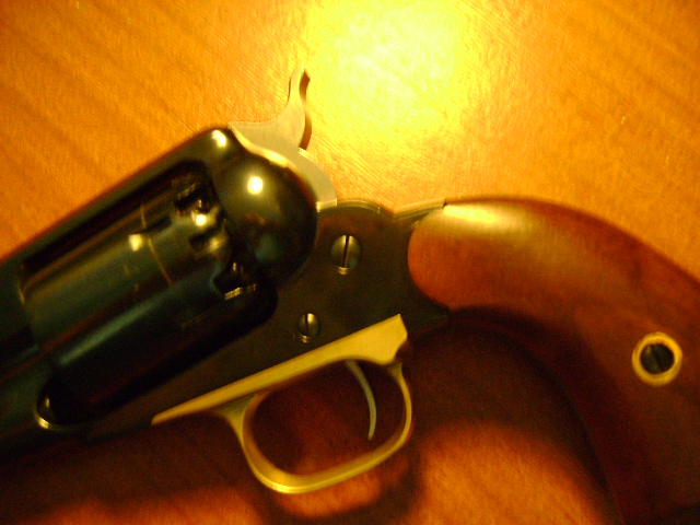 Revolver remington 1858, comment acheter d'occaz - Page 2 Dsc06424