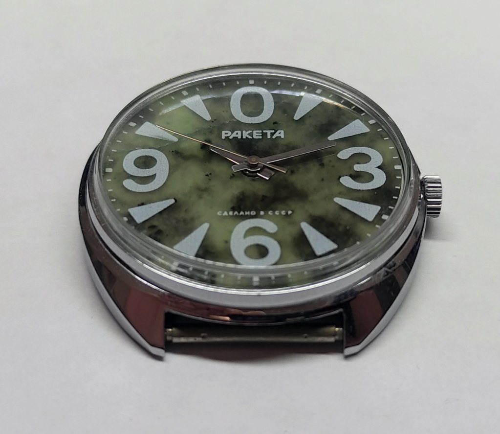 [Vendue]  USSR RAKETA ZERO 529 Pre-owned the dial is made of natural nephritis. Img_2020