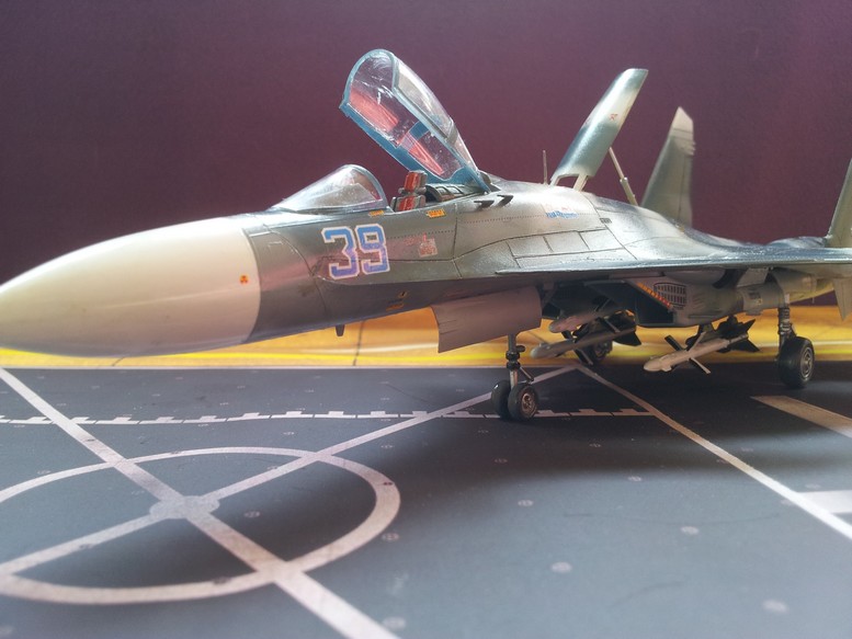 Sukhoi SU 27 D Sea Flanker 1/72 Revell 1814