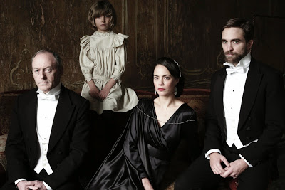 The childhood of a leader (click here) 4710
