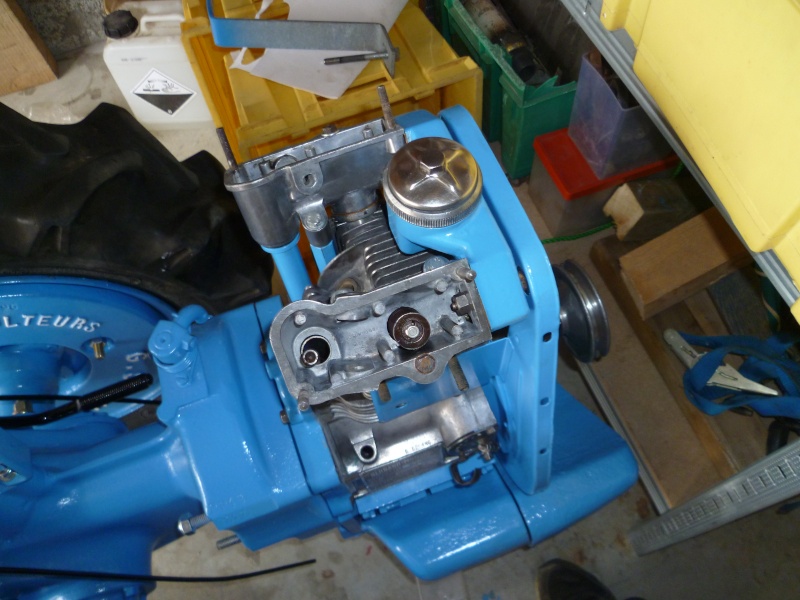 carburateur - Un nouveau bleu : Staub PP4B - Page 7 P1040325