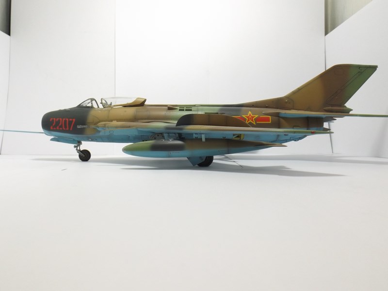 Mikoyan-Gourevitch MiG-19 S "chinois" (shenyang F-6) au 1/32 Dscf1116