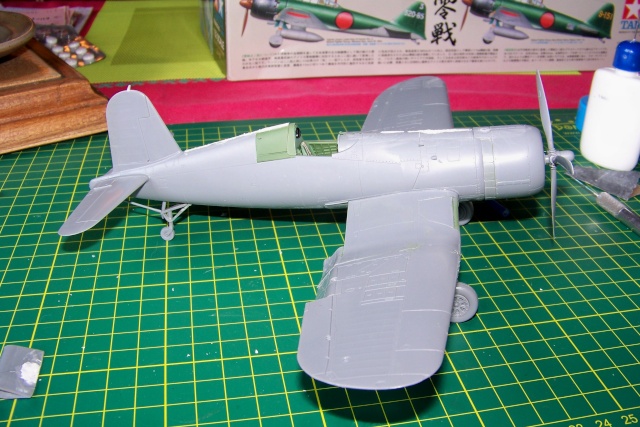1/48 F4U-1 A Corsair oui mais un All Black ! Tamiya 100_9435