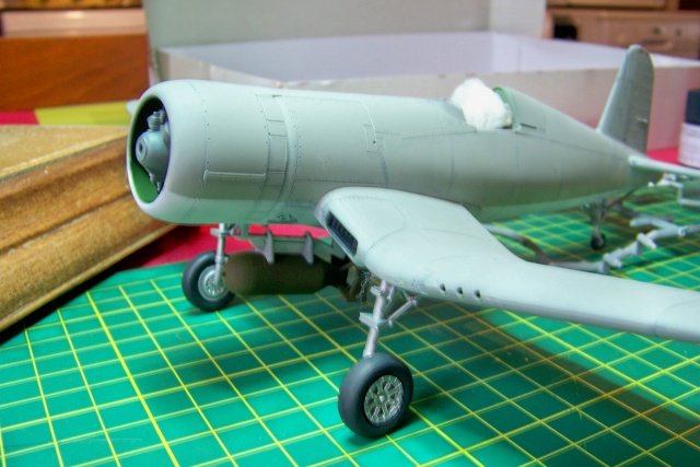 1/48 F4U-1 A Corsair oui mais un All Black ! Tamiya 100_9459