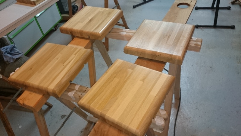 Une table de salon bois /métal Dsc_0012