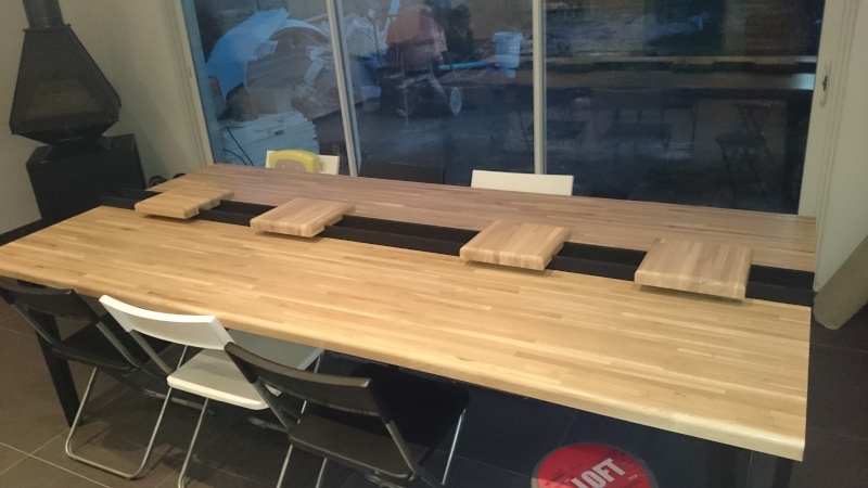 Une table de salon bois /métal Dsc_0014